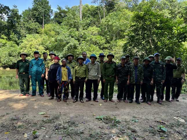 Nhìn thấy hổ trong rừng Quảng Bình, đoàn kiểm lâm khảo sát hiện trường